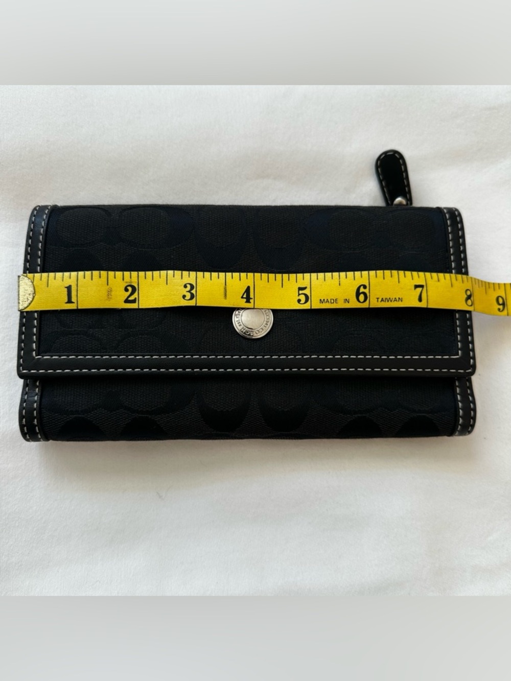 Coach Signature Black Canvas Trifold Wallet - Picture 6 of 7